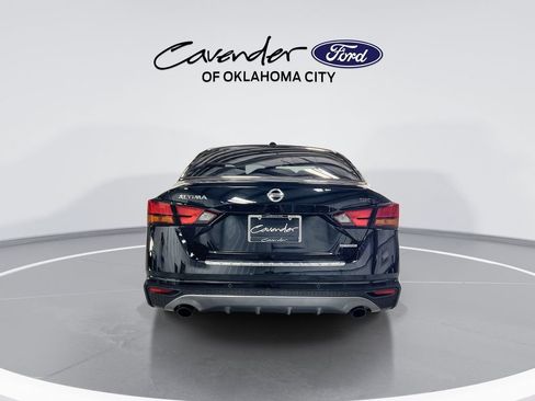 Used 2022 Nissan Altima 2.0 SR FWD image 7