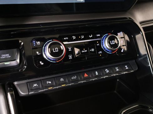 Used 2025 GMC Sierra 1500 AT4X AWD/4WD image 7