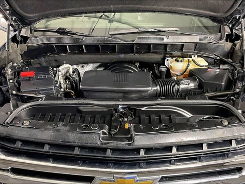 Used 2022 Chevrolet Silverado 1500 LT AWD/4WD image 13