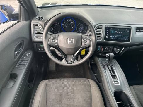 Used 2021 Honda HR-V Sport image 14