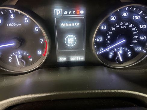 Used 2017 Hyundai Elantra Limited w/ Limited Tech Package 04 image 12