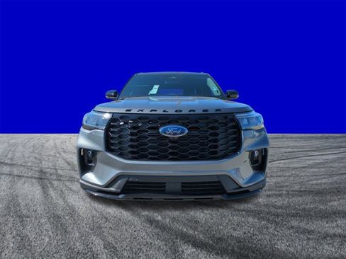 New 2026 Ford Explorer ST-Line w/ ST-Line Street Pack image 9