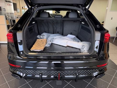 New 2026 Audi RS Q8 performance image 18