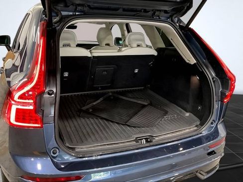 Certified 2024 Volvo XC60 B5 Plus w/ Climate Package AWD/4WD image 6