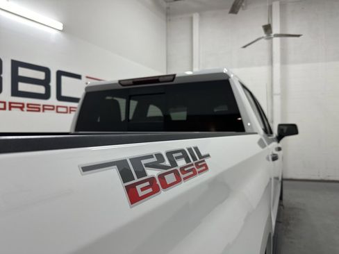 Used 2019 Chevrolet Silverado 1500 LT Trail Boss image 10