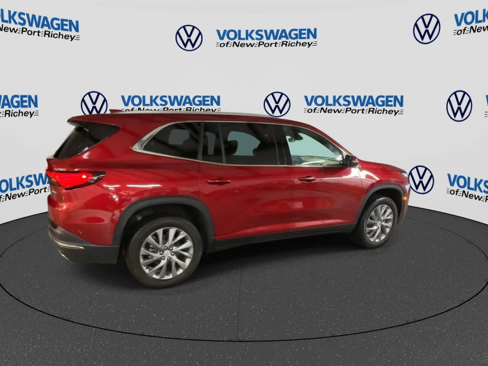 Used 2025 Buick Enclave Preferred FWD image 8