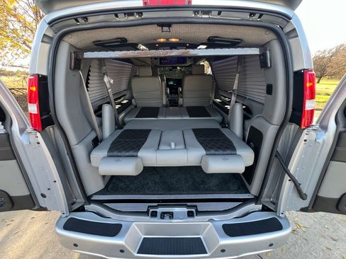 Used 2022 Chevrolet Express 2500 Extended w/ Enhanced Convenience Package image 41