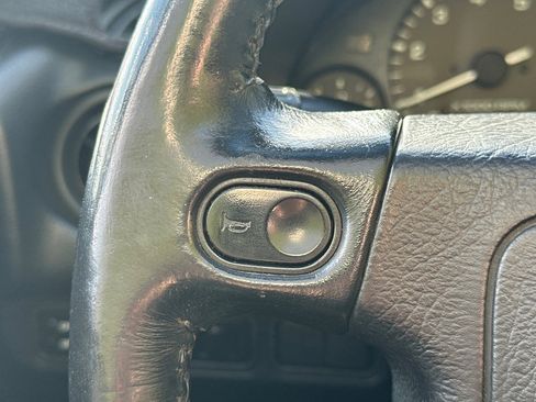 Used 1997 MAZDA MX-5 Miata image 22