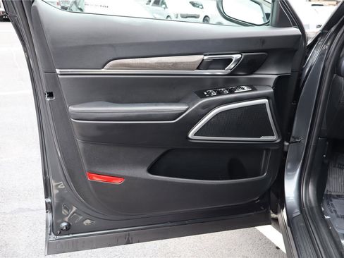 Certified 2022 Kia Telluride EX w/ EX Premium Package image 13