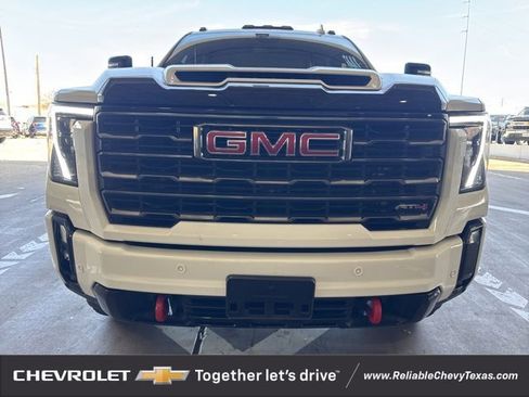 Certified 2024 GMC Sierra 2500 AT4 w/ AT4 Preferred Package image 2