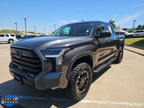 Used 2024 Toyota Tundra SR5 AWD/4WD image 8
