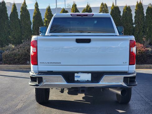 Used 2025 Chevrolet Silverado 2500 LT w/ Safety Package image 9