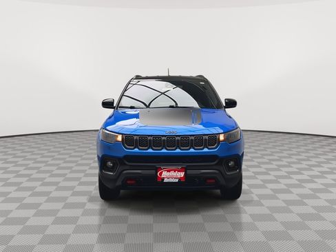 Used 2023 Jeep Compass Trailhawk AWD/4WD image 30