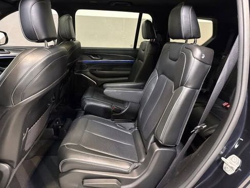 Used 2023 Jeep Grand Cherokee L Overland AWD/4WD image 37