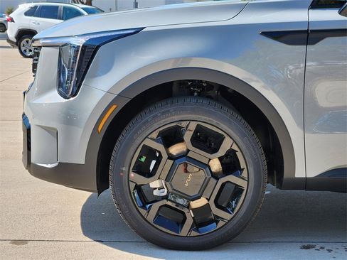 New 2026 Kia Sorento X-Line EX image 9