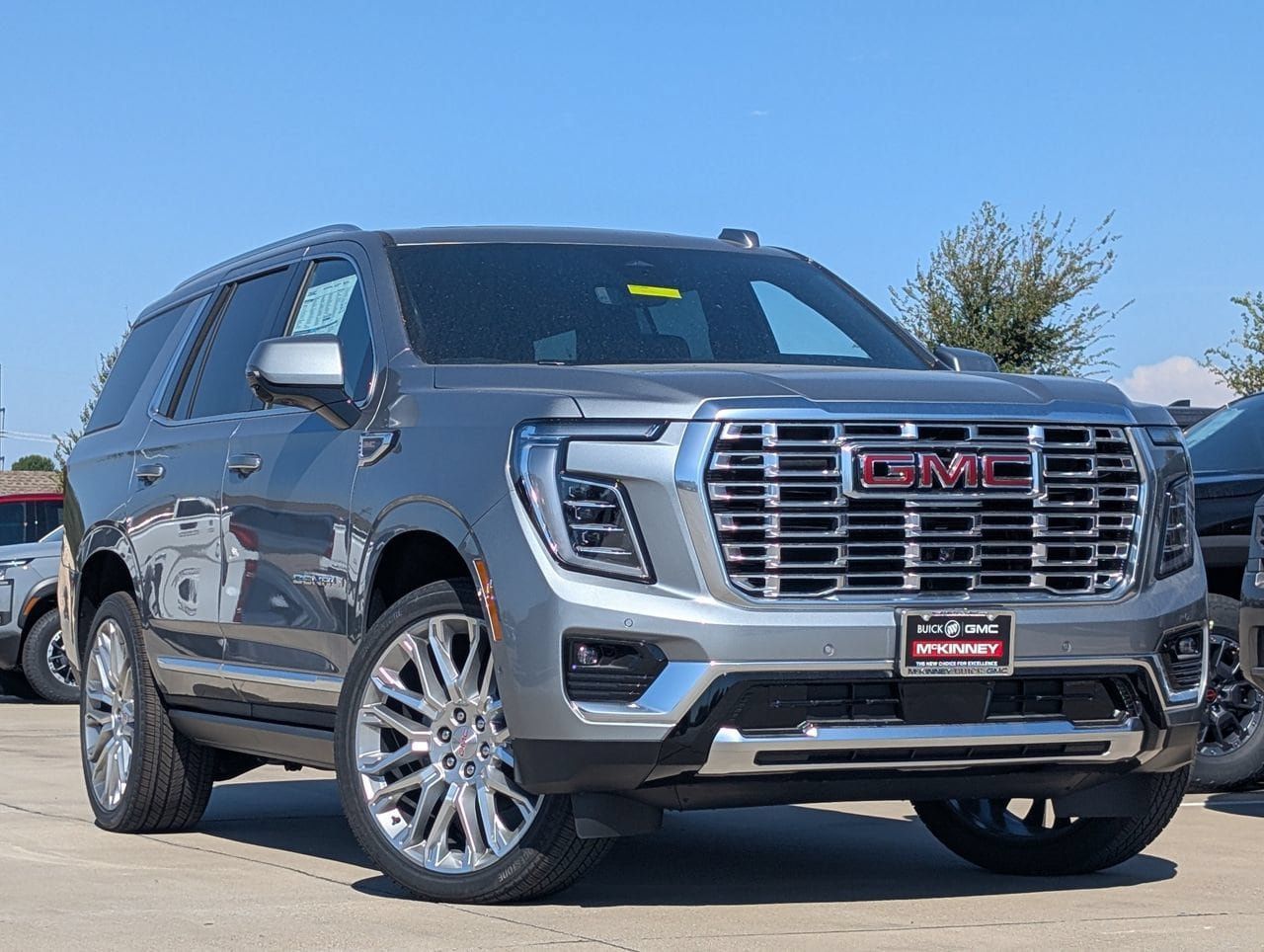 New 2026 GMC Yukon Denali w/ Denali Reserve Package AWD/4WD image 2