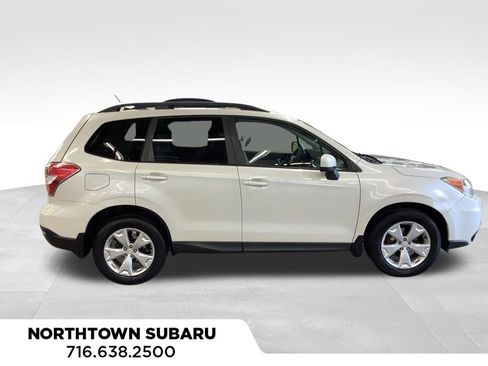 Used 2015 Subaru Forester 2.5i Premium w/ All-Weather Package AWD/4WD image 7