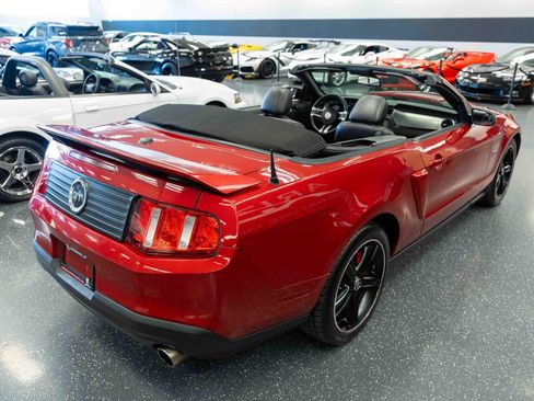Used 2010 Ford Mustang GT RWD image 6