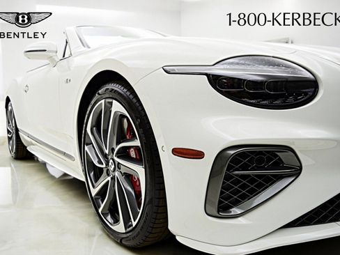 Used 2025 Bentley Continental GT Speed image 26