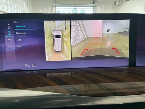 Used 2025 Cadillac Escalade Sport Platinum w/ LPO, ONYX Package image 16