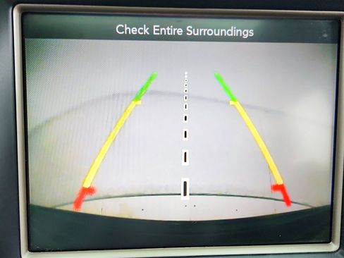 Used 2014 Jeep Grand Cherokee Altitude image 17