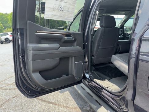 New 2025 GMC Sierra 1500 SLE w/ Preferred Package image 29