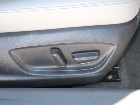 Used 2022 Toyota Camry XSE image 20