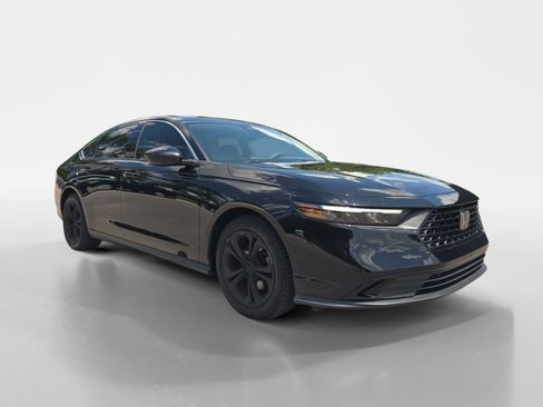 Used 2023 Honda Accord EX image 8