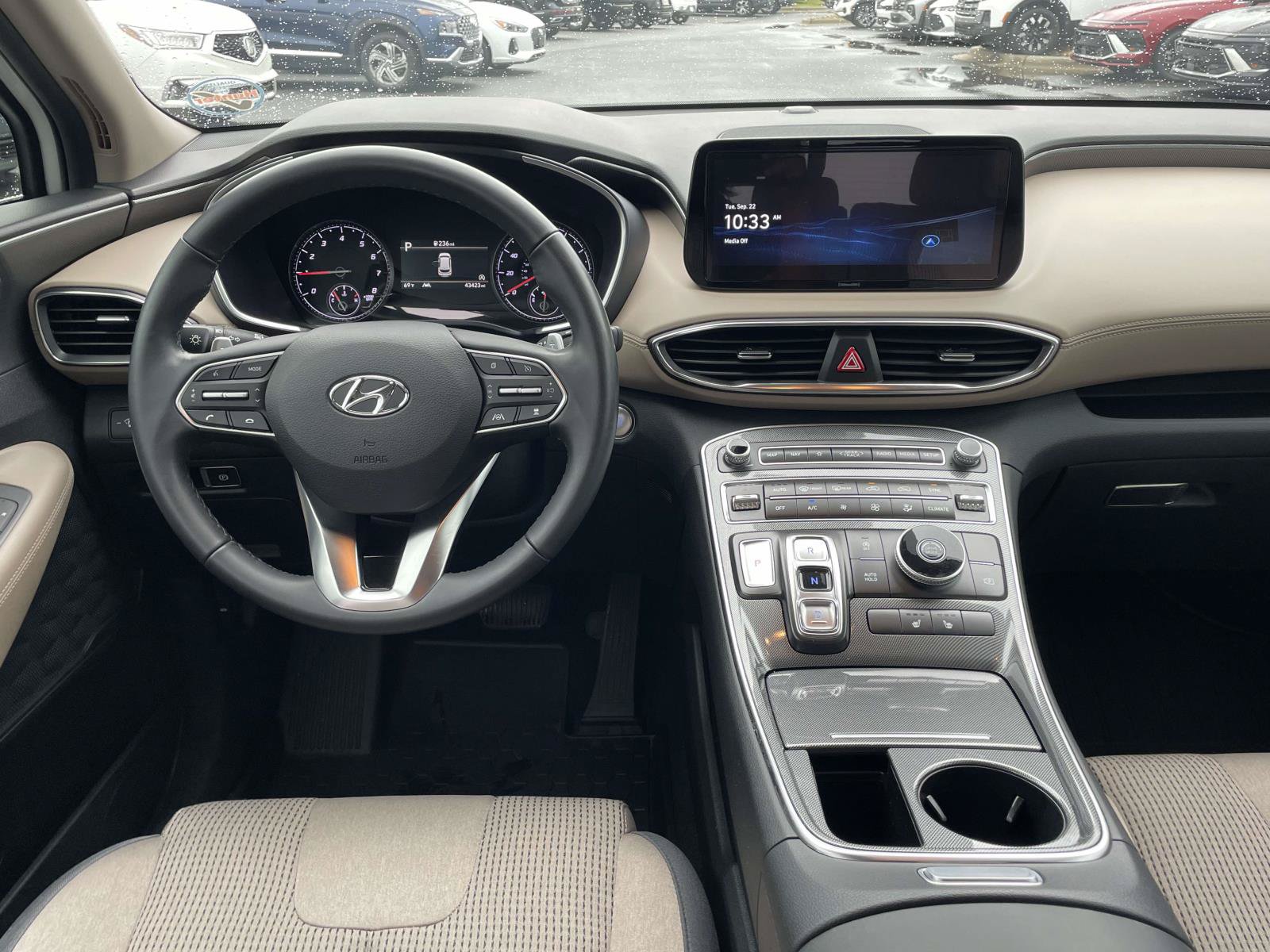 Certified 2023 Hyundai Santa Fe SEL w/ Winter Weather Package FWD image 4