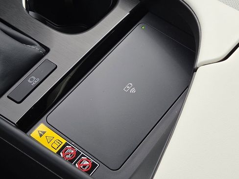 New 2025 Lexus ES 350 F Sport image 15