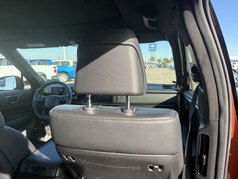 Used 2025 Hyundai Santa Fe Calligraphy image 37