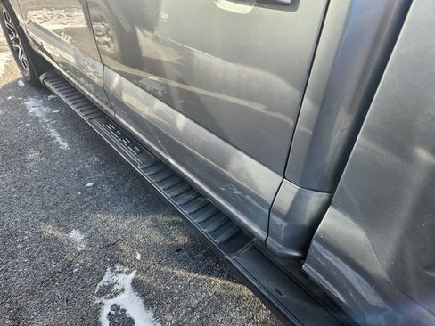 Used 2022 Ford F150 Lariat w/ Equipment Group 502A High image 8