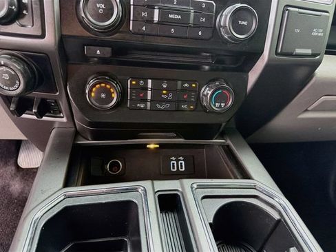 Used 2016 Ford F150 XLT w/ Equipment Group 302A Luxury AWD/4WD image 31