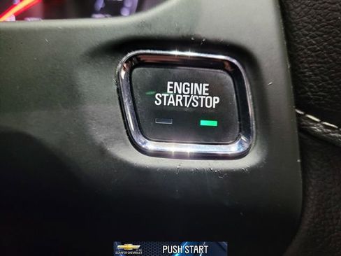 Used 2018 GMC Acadia SLE image 27