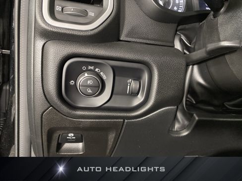 Used 2023 RAM 1500 Big Horn AWD/4WD image 25