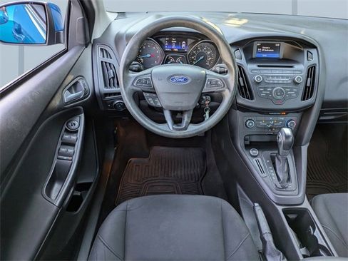 Used 2016 Ford Focus SE w/ Reverse Sensing Package image 15