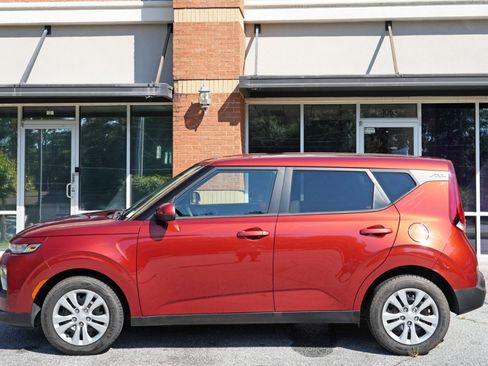 Used 2021 Kia Soul LX FWD image 39