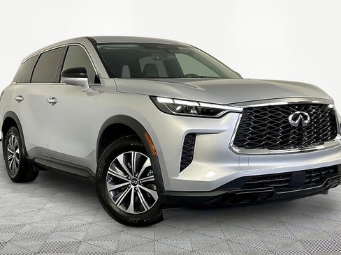 Used 2023 INFINITI QX60 Pure FWD image 3