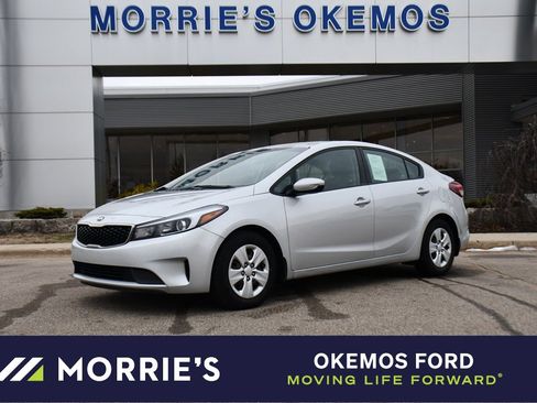 Used 2017 Kia Forte LX w/ LX Popular Package image 1