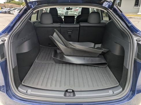 Used 2020 Tesla Model Y Long Range image 14