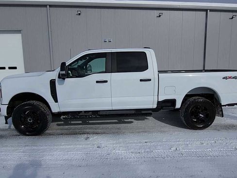 Used 2025 Ford F250 XL w/ STX Appearance Package image 5