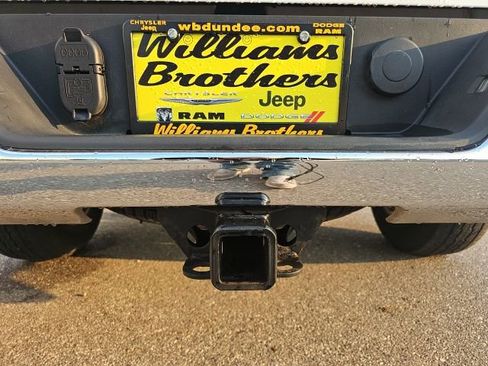 Used 2020 Chevrolet Silverado 1500 LT w/ Convenience Package image 30