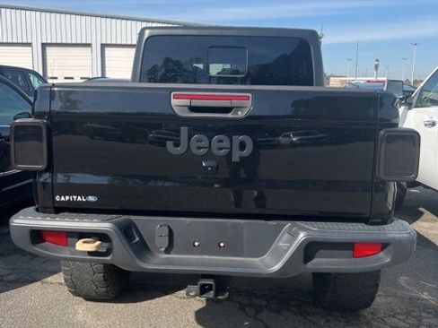 Used 2021 Jeep Gladiator Sport image 16