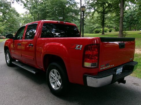 Used 2009 GMC Sierra 1500 SLE w/ Power Pack Plus AWD/4WD image 7
