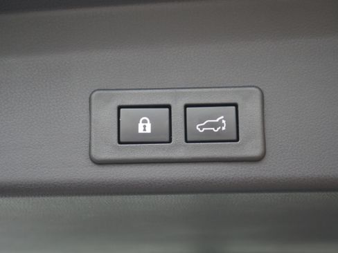 Used 2023 Subaru Ascent Touring image 24