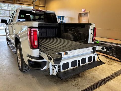 New 2026 GMC Sierra 1500 Denali w/ Technology Package image 19