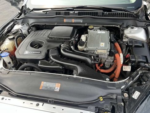 Used 2014 Ford Fusion Titanium FWD image 11