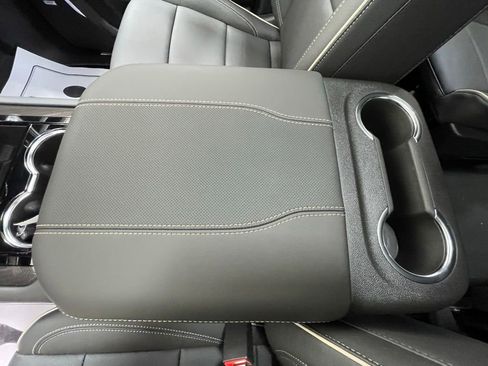 New 2026 GMC Yukon XL Elevation w/ Elevation Premium Package AWD/4WD image 22