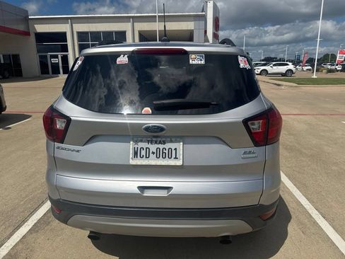 Used 2019 Ford Escape SEL FWD image 6