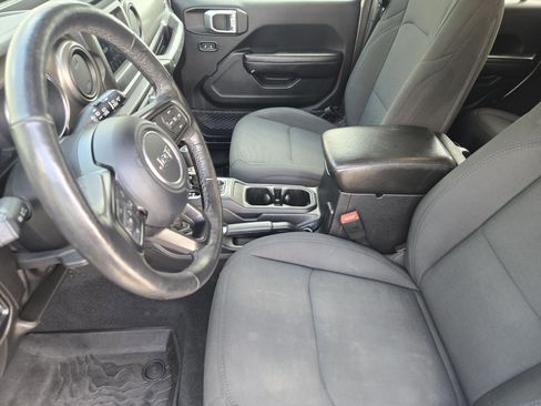 Used 2019 Jeep Wrangler Unlimited Sport S AWD/4WD image 14